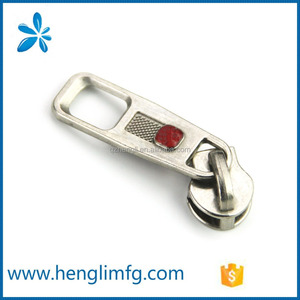 Logotipo en relieve <span class=keywords><strong>cremallera</strong></span> de metal extractor <span class=keywords><strong>cursor</strong></span> de la <span class=keywords><strong>cremallera</strong></span> para la ropa - Product Image 3