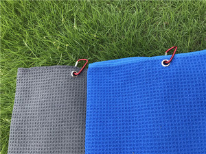 Trọng Lượng Nhẹ Nhanh Chóng Làm Khô Sợi Nhỏ Waffle Mô Hình Tri-Gấp Golf Khăn Với Móc Và Clip Dễ Dàng Để Thực Hiện Tùy Chỉnh Golf Khăn - Product Image 5