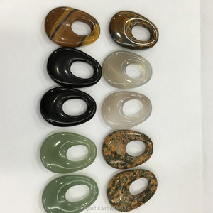 Colgante de donut de piedra mezcla suply - Product Image 1