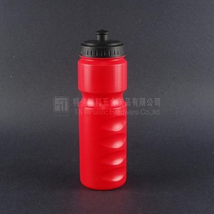 Más vendidos chinos calientes, Whosales rojo 650 ml botella del deporte, botella <span class=keywords><strong>de</strong></span> agua <span class=keywords><strong>de</strong></span> plástico - Product Image 1