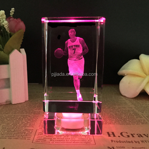 Figurine en cristal K9 Cube, star du basket-ball <span class=keywords><strong>NBA</strong></span> <span class=keywords><strong>Stephen</strong></span> <span class=keywords><strong>Curry</strong></span>, modèle en cristal, ornements, cadeau pour les fans, artisanat gravé au laser 3D - Product Image 6