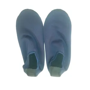 Chaussures de natation pour enfants à séchage rapide Chaussettes imperméables à enfiler pour la plongée Aqua