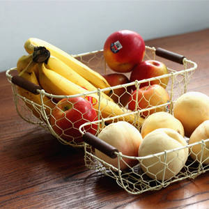 Muti-purpose all'ingrosso stile <span class=keywords><strong>Vintage</strong></span> rete metallica cesto di frutta con manico in legno per frutta Apple titolare - Product Image 3