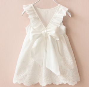 2018 Beau Bébé Fille Robe Dos Nu Bowknot D'été Princesse Blanc Enfants Robe - Product Image 1