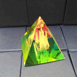 Bán buôn giá rẻ Tinh thể thủy tinh Quà Tặng 3D laser khắc xây dựng Modle ảnh trang trí bảng tinh thể kim tự tháp - Product Image 6
