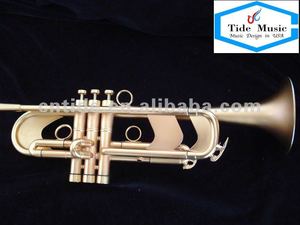 Trompeta Profesional de Nuevo Diseño para Uso Rudo en Si Bemol Color Oro Satinado - Product Image 2