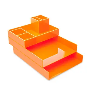 Orange acrylic stackable thư tray với văn phòng phẩm holder, đầy màu sắc lucite xếp trên bàn tray bộ