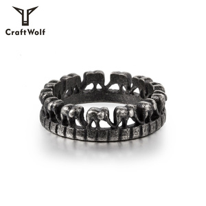 Anillo de acero inoxidable con diseño de lobo <span class=keywords><strong>para</strong></span> <span class=keywords><strong>hombre</strong></span> y mujer, sortija <span class=keywords><strong>personalizada</strong></span> con diseño de animales, 2022 - Product Image 2