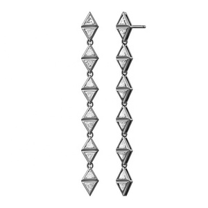 Üçgen zirkonya 18 k sarı altın küpe takı - Product Image 5