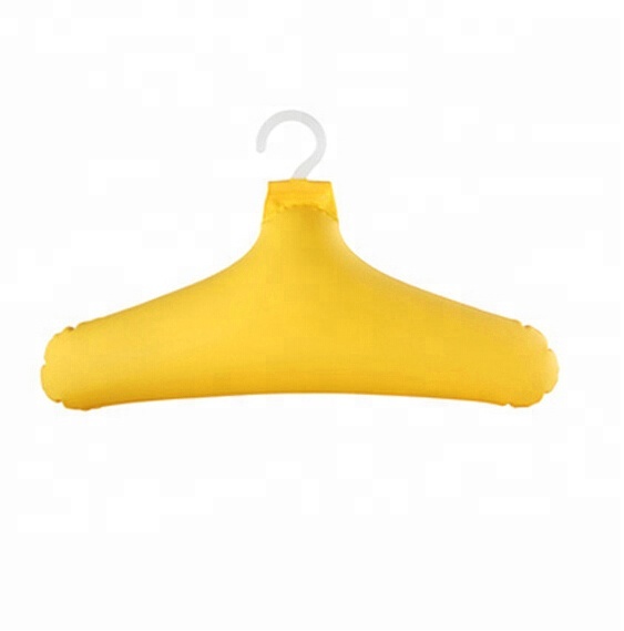 Приветствуется индивидуальная надувная вешалка для одежды из ПВХ и надувная вешалка для пальто