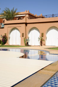 Rouleau de couverture de <span class=keywords><strong>piscine</strong></span> sous-marine automatique en polycarbonate de sécurité au prix le plus bas commercial - Product Image 3