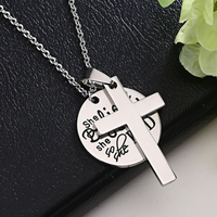 Vente en gros de bijoux en argent collier pendentif croix pièce personnalisée gravée elle croit pouvoir le faire collier