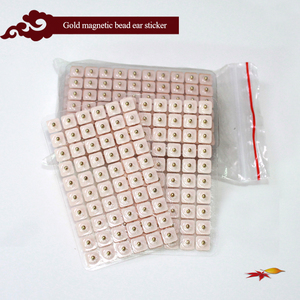 Medicina Monouso sterile Cina Naturale semi di Usa E Getta sterili magnetico pellet-oro placcato orecchio ago palle - Product Image 5