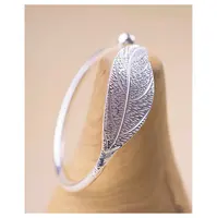 नई आगमन शुद्ध 925 स्टर्लिंग चांदी का पत्ता कंगन महिलाओं के लिए समायोज्य आकार कंगन गहने