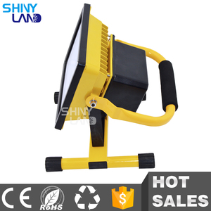 Sl-ydt1001 Made in China gros 10 <span class=keywords><strong>W</strong></span> Rechargeable LED lampe de Camping avec certificat CE - Product Image 5