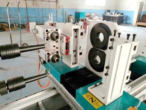 Torno CNC de Alta Calidad CAMEL CA-1516 de Doble Eje para Fabricación de Tacos de Billar - Product Image 5
