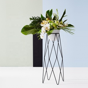 Soporte nórdico <span class=keywords><strong>de</strong></span> metal <span class=keywords><strong>para</strong></span> <span class=keywords><strong>macetas</strong></span>, soporte <span class=keywords><strong>para</strong></span> <span class=keywords><strong>macetas</strong></span>, <span class=keywords><strong>cactus</strong></span> suculento, color negro - Product Image 3