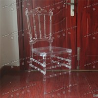 Chaise de mariage en plastique YC-AS83, acrylique transparent cristallin, durable, pour salle à manger, design roi et reine, en vente
