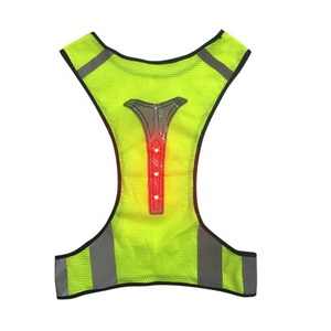 Led Sport Clignotant Lumière avec Gilet de Sécurité Réfléchissant pour Courir, Marcher - Product Image 1