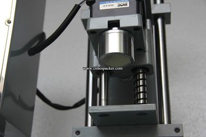 Semi automatique bouteille en plastique capsule en aluminium machine - Product Image 4