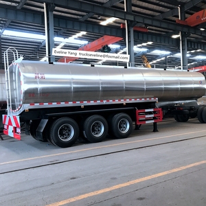 30T Stainless Steel <strong>Food</strong> <strong>Grade</strong> <strong>Tanker</strong> 3 Axles Milk Tank Trailer for Sale - Product Image 3
