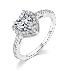 최신 간단한 디자인 18K 화이트 골드 약혼 반지 심장 모양 CZ 다이아몬드 결혼 반지 소녀 R841-M