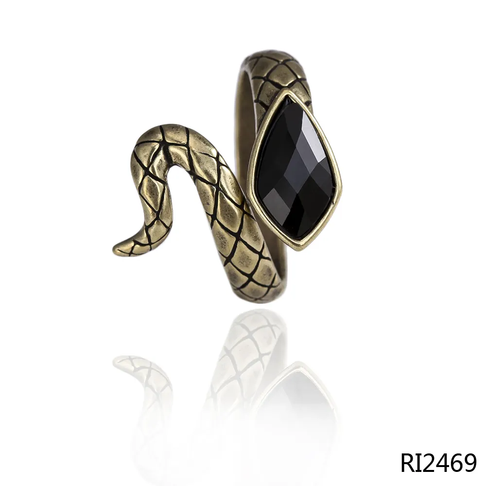 Yiwu xinhui 공장 도매 뱀 모양의 반지 골동품 청동 뱀 디자인 반지 블랙 보석