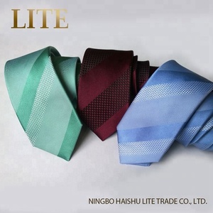 Cravates de fête de printemps surdimensionnées en satin gros-grain de couleur <span class=keywords><strong>verte</strong></span> pour hommes <span class=keywords><strong>Cravate</strong></span> en soie pour messieurs - Product Image 2