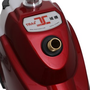 Commercio all'ingrosso caldo di vendita appeso in piedi verticale industriale elettrica garment <span class=keywords><strong>steamer</strong></span> in piedi vestiti ferro da stiro a vapore