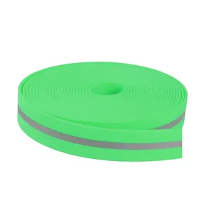 批发高品质可见性耐用塑料表带合成PVC反光涂层织带