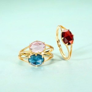 หินเดี่ยวออกแบบรูปไข่มิลเลนเนียมสีฟ้า Mystic พลอยบุษราคัมแหวนหมั้นแหวนแต่งงาน - Product Image 4