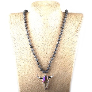 Collar con colgante de cabeza de amazonita Natural para mujer, colgante de cristal anudado con calavera de búhos, cuerno de toro - Product Image 4