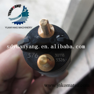 Suku Cadang Asli <span class=keywords><strong>Excavator</strong></span> <span class=keywords><strong>PC200</strong></span>-<span class=keywords><strong>8</strong></span> PC220-<span class=keywords><strong>8</strong></span> Injektor Bahan Bakar Mesin <span class=keywords><strong>Excavator</strong></span> 6754-11-3011 - Product Image 5