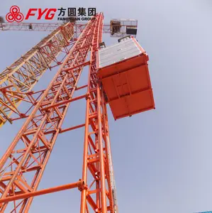 两个笼子建筑建筑起重机