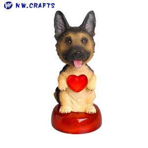 Estatua de Perro Bull Terrier de Vivid Arts, Adorno de Resina, Accesorios Modernos para el Hogar y el Jardín - Product Image 3