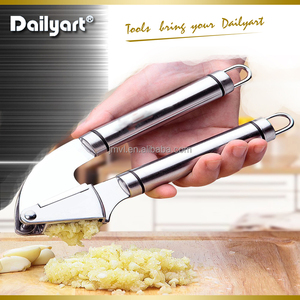 Picar el ajo y jengibre ajo prensa de <span class=keywords><strong>acero</strong></span> <span class=keywords><strong>inoxidable</strong></span> con tubo de silicona Peeler Set - Product Image 1