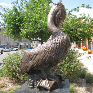 Statua di Pellicano in Bronzo a Grandezza Naturale, Scultura in Ottone per Decorazione Antica - Product Image 4