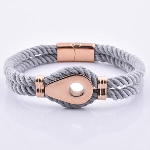 สร้อยข้อมือตะขอสีโรสโกลด์พร้อมตัวเลื่อนของขวัญคุณแม่คุณภาพสูง2021พร้อมเชือกไนลอนสีเทา - Product Image 1