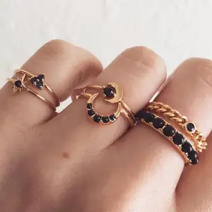 Cincin Berlapis Emas Pria dan Wanita, Produk Baru Logam Hitam Kristal Gaya Punk Bulan 6 Buah/Set