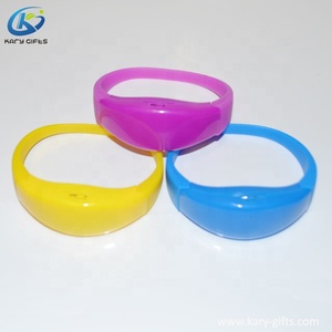 Evénement de Noël Glow Bracelet Led Télécommandé - Product Image 3