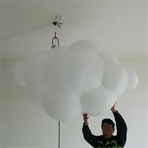 定制 LED 充气云模型，充气云形气球事件舞台装饰与照明