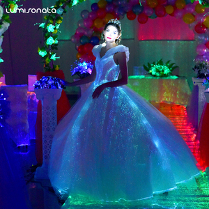 क्लेयर डेनमार्क चमकदार फाइबर ऑप्टिक एलईडी प्रकाश अप शाम गाउन - Product Image 6