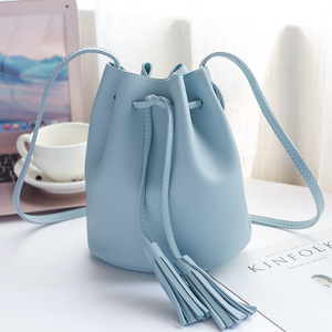 Sac à bandoulière en cuir PU pour femmes, <span class=keywords><strong>mini</strong></span> sacoche à pompon, rose, cordon de serrage, mode - Product Image 4