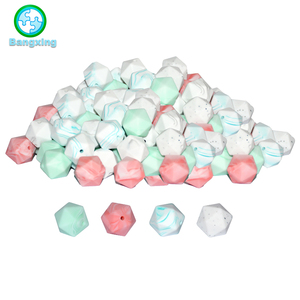 El bebé a granel suelto al por mayor suelta los granos suaves de <span class=keywords><strong>la</strong></span> dentición del silicón del Chew Icosahedron BPA Free Food <span class=keywords><strong>Gra</strong></span> - Product Image 1