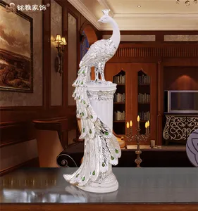 优雅的设计家居装饰工艺大型动物雕像树脂孔雀雕塑为酒店