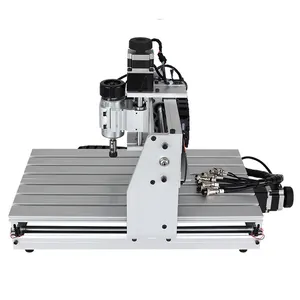 Mini fresadora CNC Eixo 4 3040Z-DQ para furação e gravação de alumínio