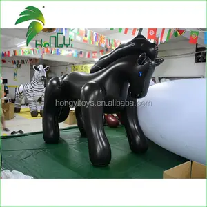 Chất Lượng Cao Kín PVC Mới Nhất Khổng Lồ Inflatable Ngựa Đen Đồ Chơi/Inflatable Phim Hoạt Hình Ngựa Cho Cưỡi