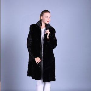 Cappotto Lungo Invernale da <span class=keywords><strong>Donna</strong></span> in Vera Pelliccia di Visone <span class=keywords><strong>Nero</strong></span> Personalizzato - Product Image 3