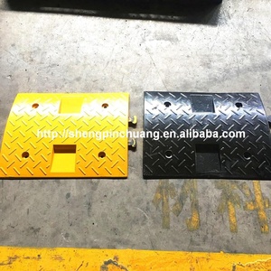 L'industriale resistente riduce gli incidenti zona di decelerazione esterna sicurezza del traffico <span class=keywords><strong>stradale</strong></span> dossi di gomma gobba dell'interruttore di velocità in vendita - Product Image 2