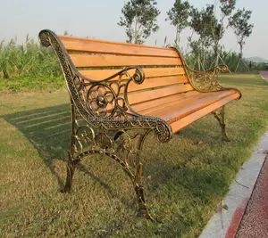 现代现代木制户外家具花园庭院公园长椅，带铸造锻铁腿末端实木
